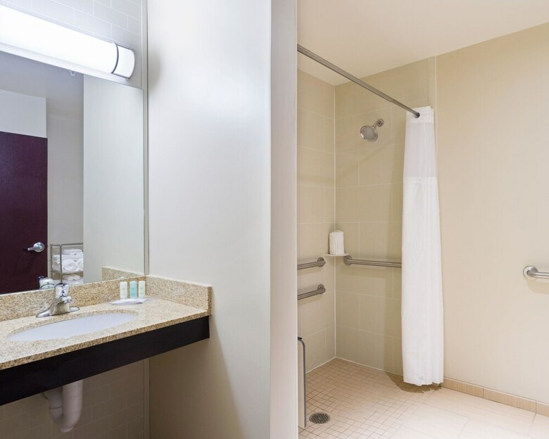 Hotel Comfort Suites