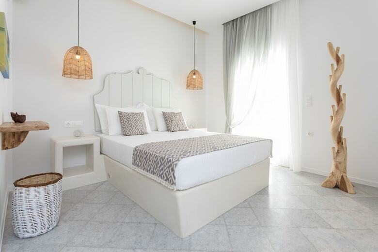 Aeolos Luxury Villas & Suites
