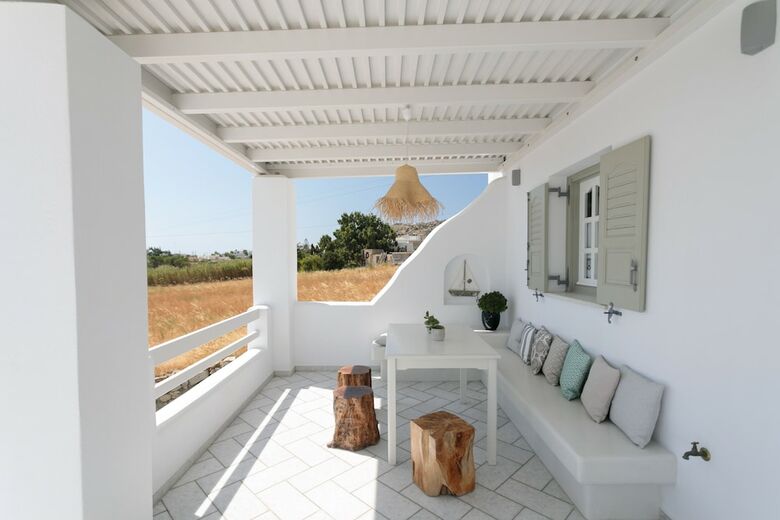 Aeolos Luxury Villas & Suites