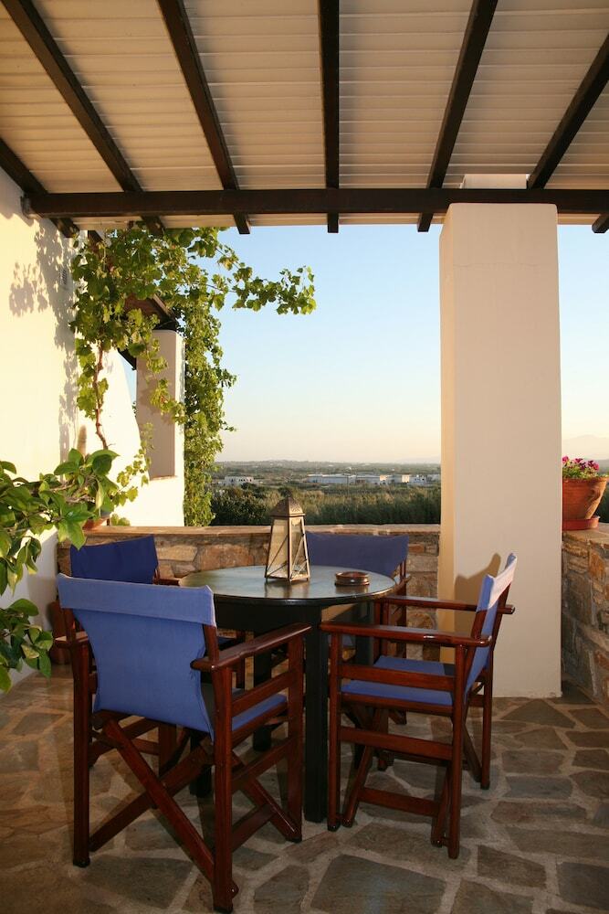 Aeolos Luxury Villas & Suites