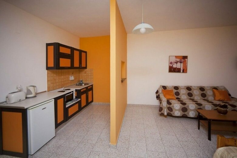 Aparthotel Crystal Blue Apartments