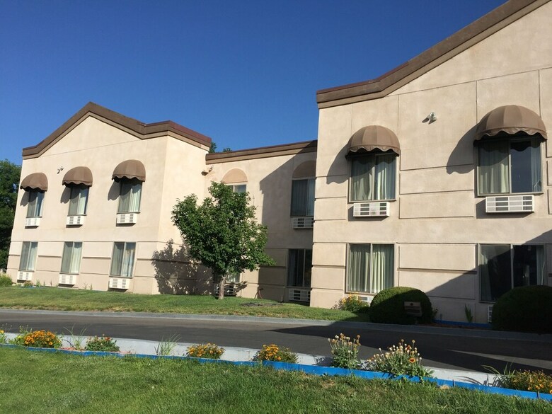 Hotel Quality Inn & Suites