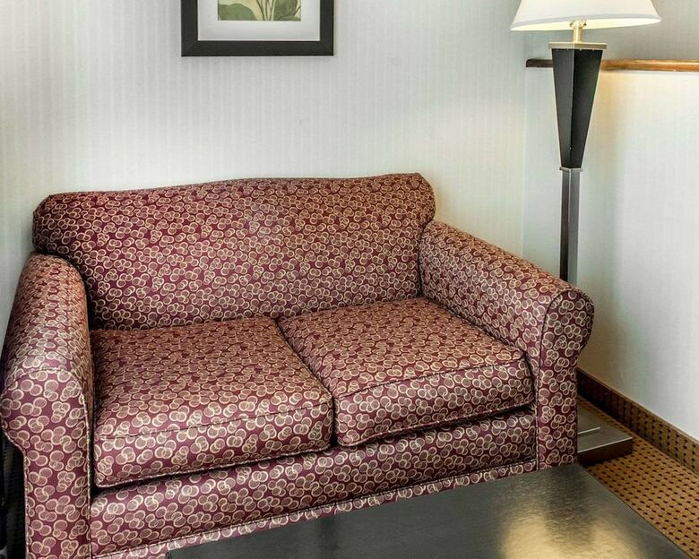 Hotel Quality Inn & Suites