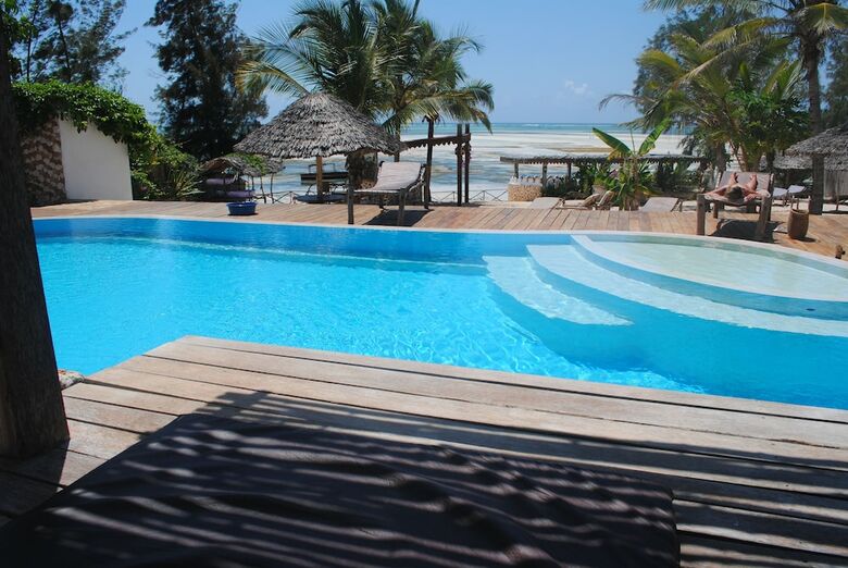 Hotel Seasons Lodge Zanzibar