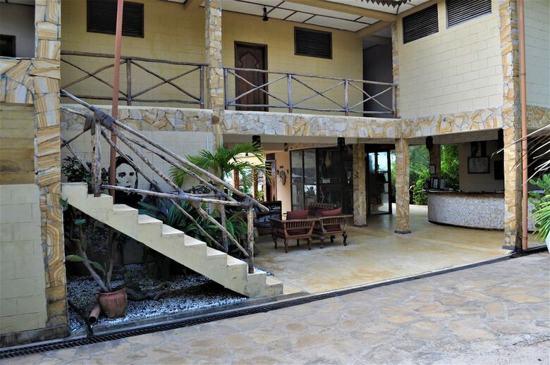 Hotel Seasons Lodge Zanzibar