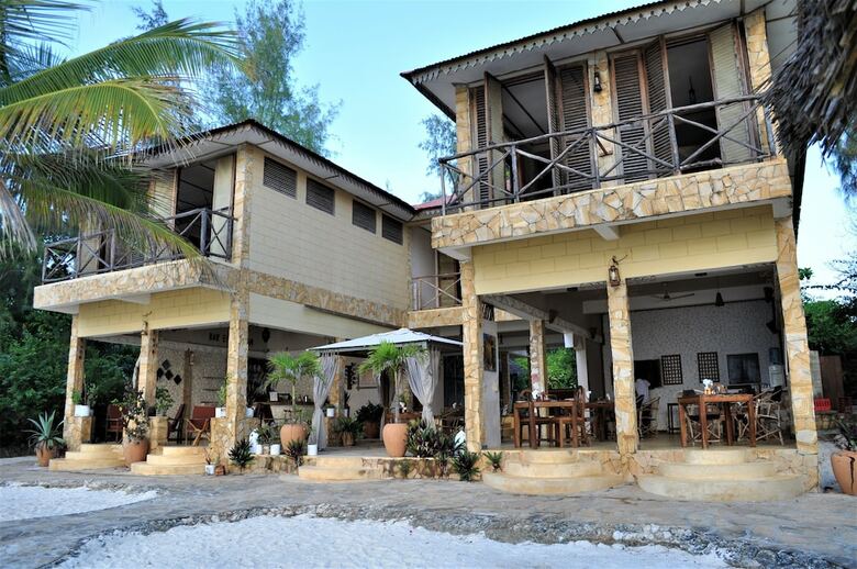 Hotel Seasons Lodge Zanzibar