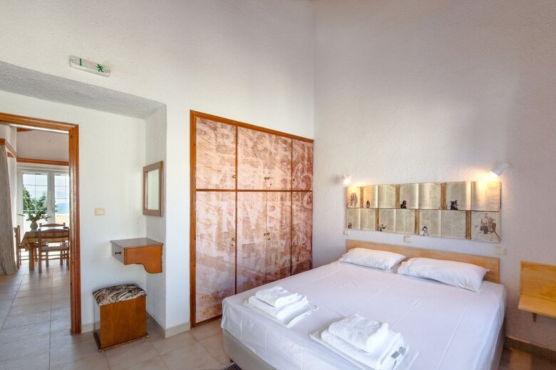 Apartamentos Koroni Village