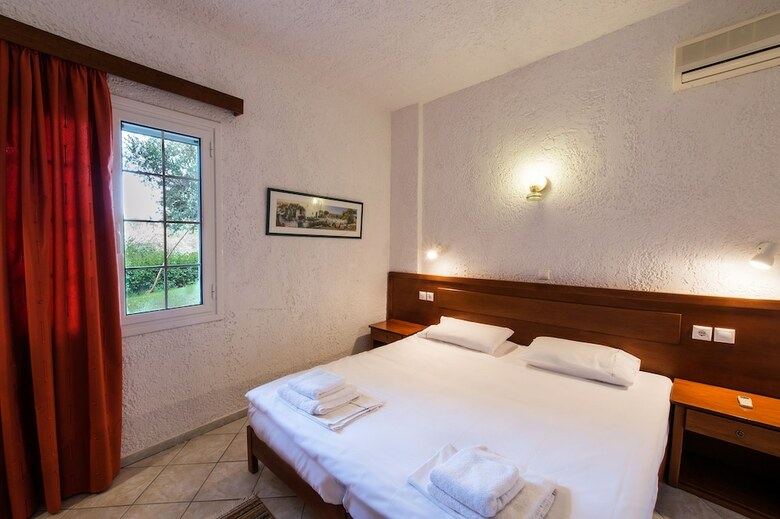 Apartamentos Koroni Village