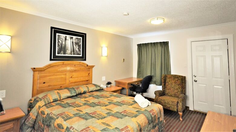 Motel Knights Inn Colonial Fireside Inn