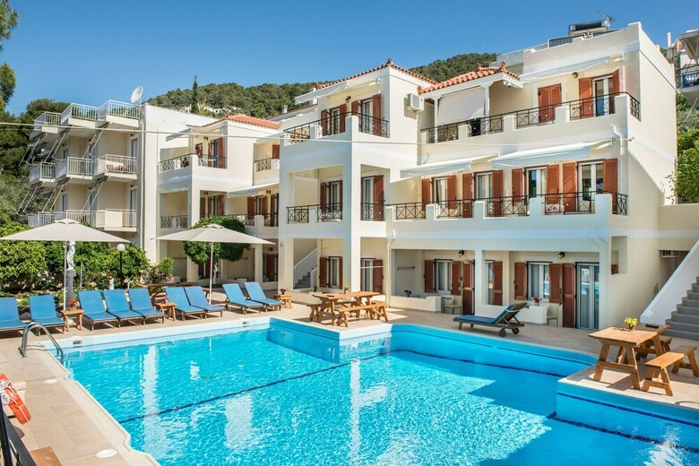 Aparthotel Kostis Villas