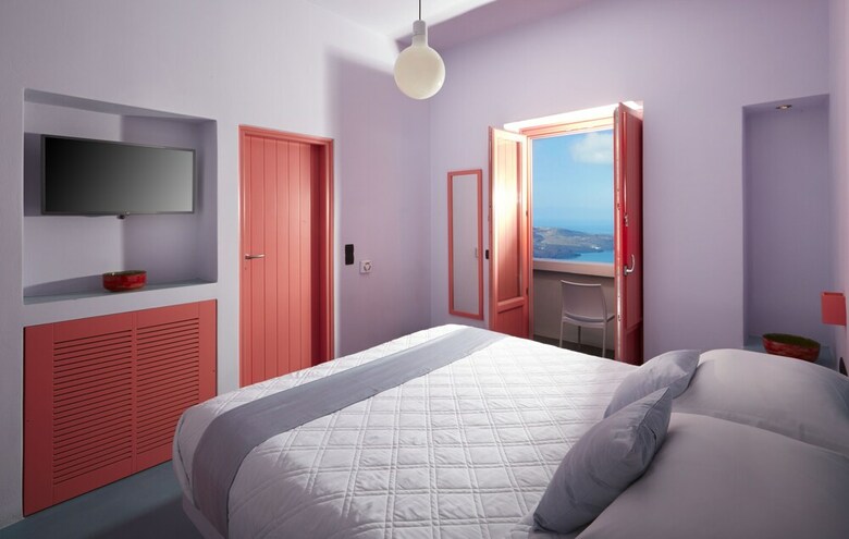 Hotel Caldera Edge Suites