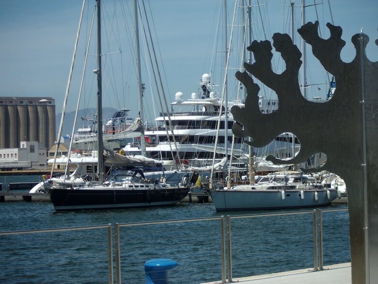 Al Porto Di Cagliari