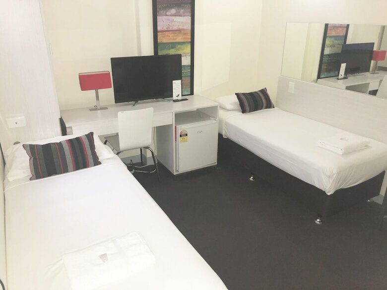 City Edge Brisbane Hotel
