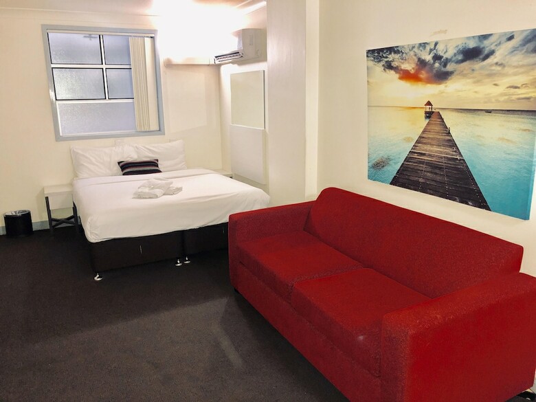 City Edge Brisbane Hotel