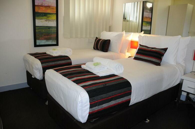 City Edge Brisbane Hotel