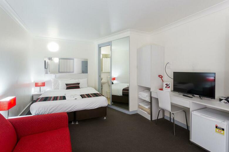 City Edge Brisbane Hotel