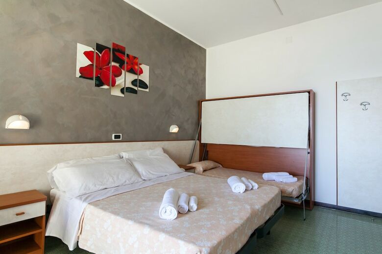 Hotel Sandra