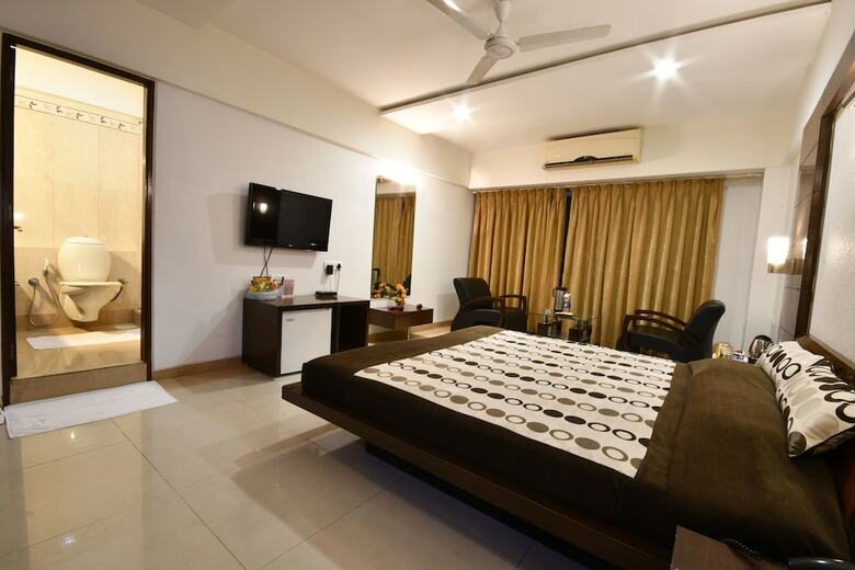 Hotel Platinum Residency