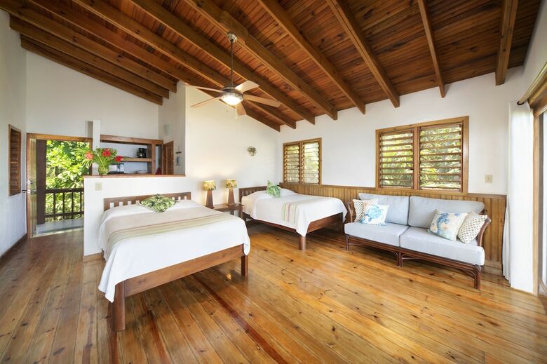 Hotel Cocolobo