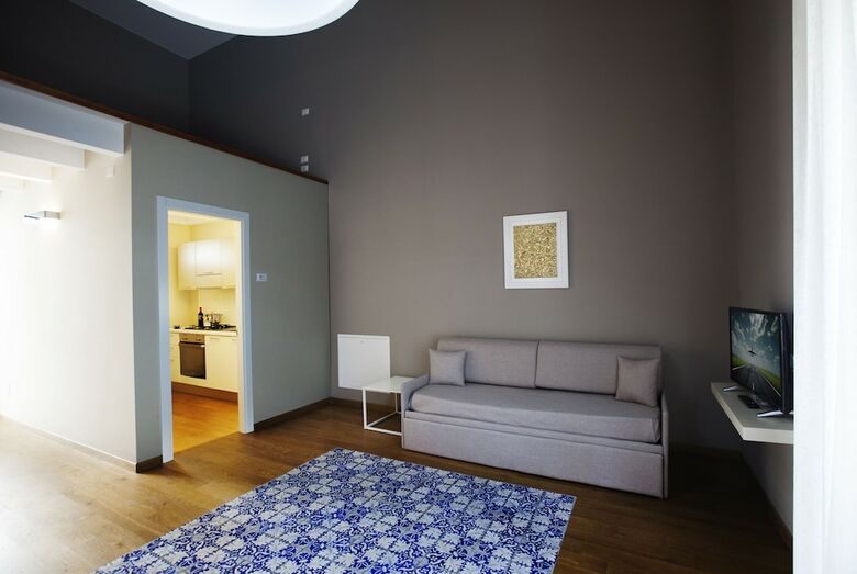 Hotel Central Gallery Rooms