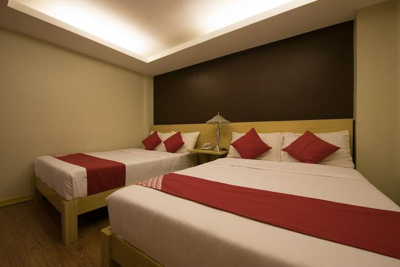 Oyo 456 Festive Hotel
