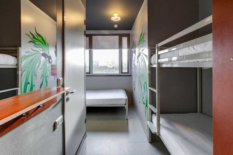 Hostal Clinknoord - Hostel