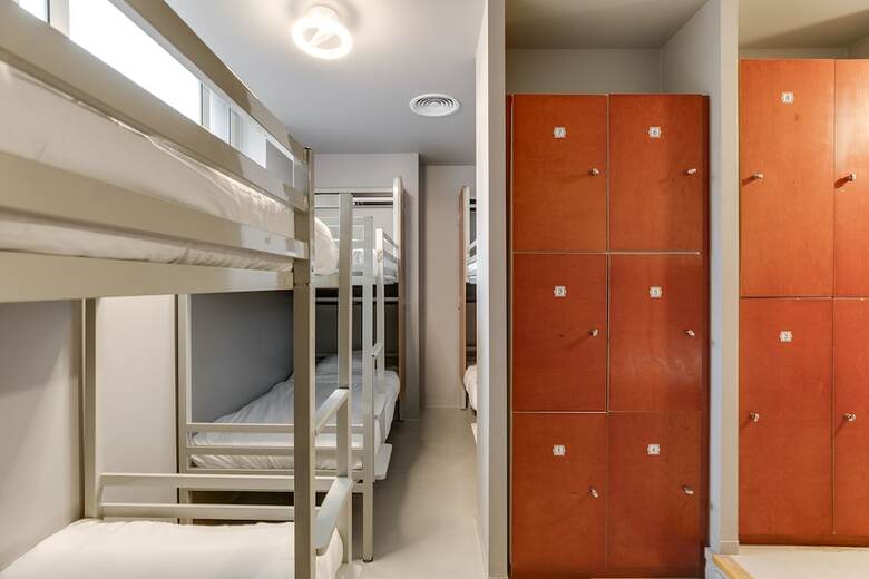 Hostal Clinknoord - Hostel
