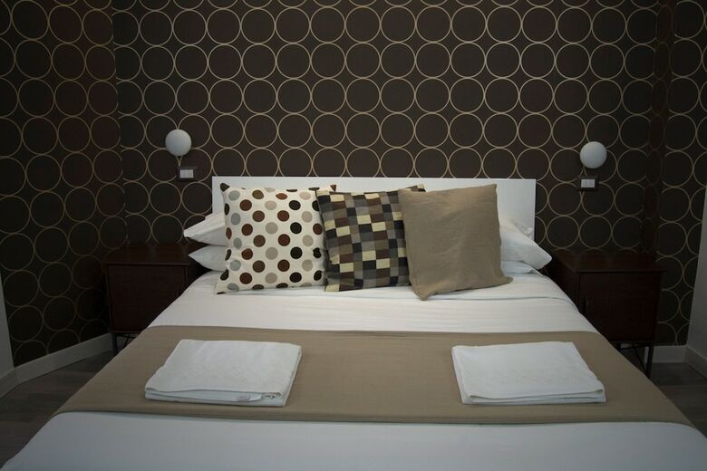 Hotel C'est La Vie Suites