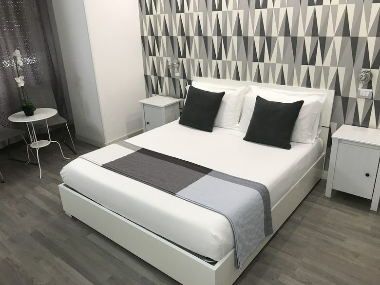 Hotel C'est La Vie Suites