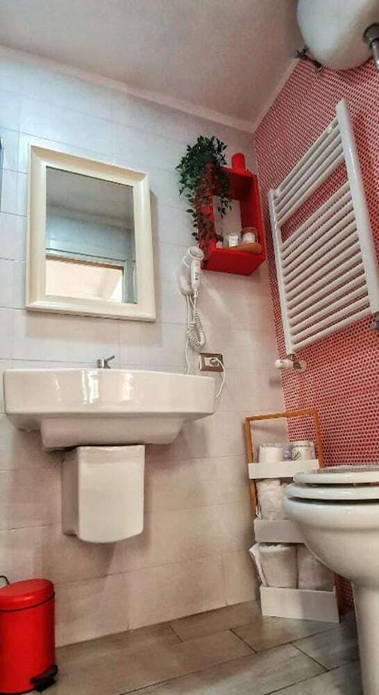 Hotel C'est La Vie Suites
