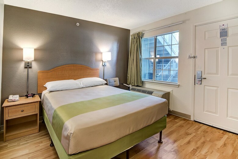 Motel Studio 6 Arlington, Tx - South - Dallas