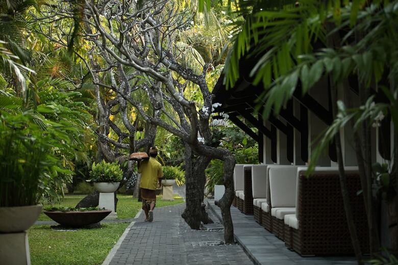 Hotel Puri Santrian