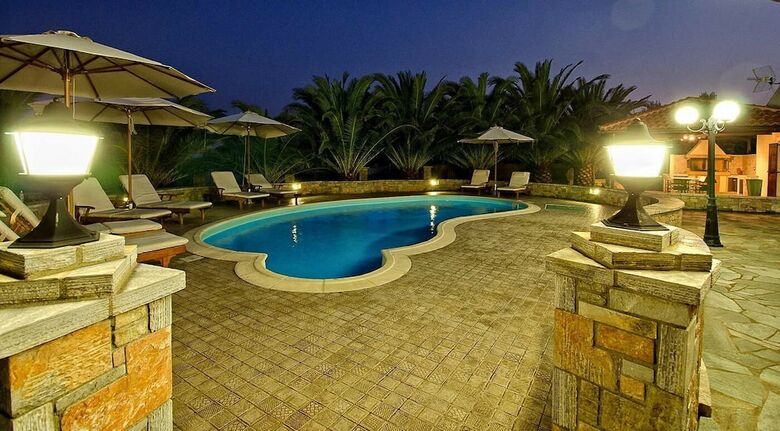 Vatellis Villas