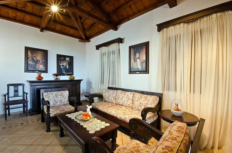 Vatellis Villas