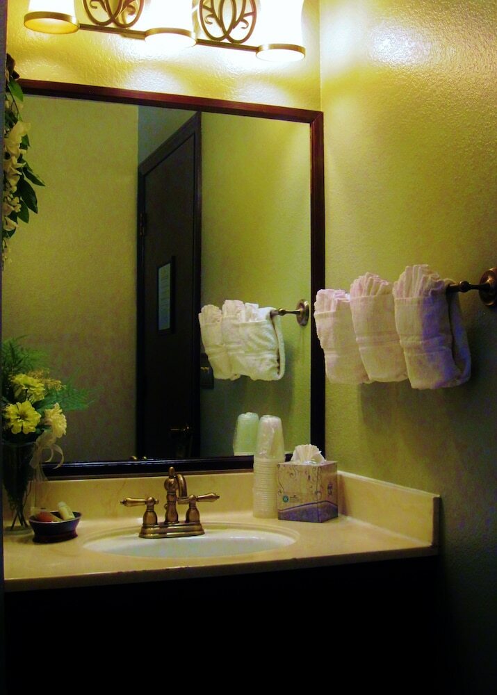 Hotel The North Shore Inn