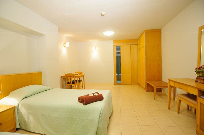 Hotel Diamond City Place