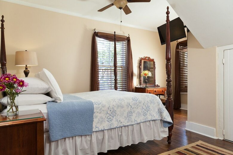 Bed & Breakfast St Francis Inn