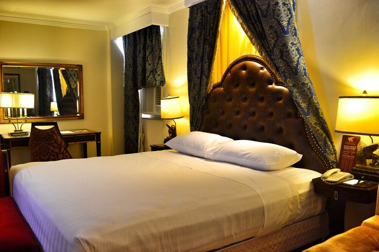 Subic Bay Venezia Hotel