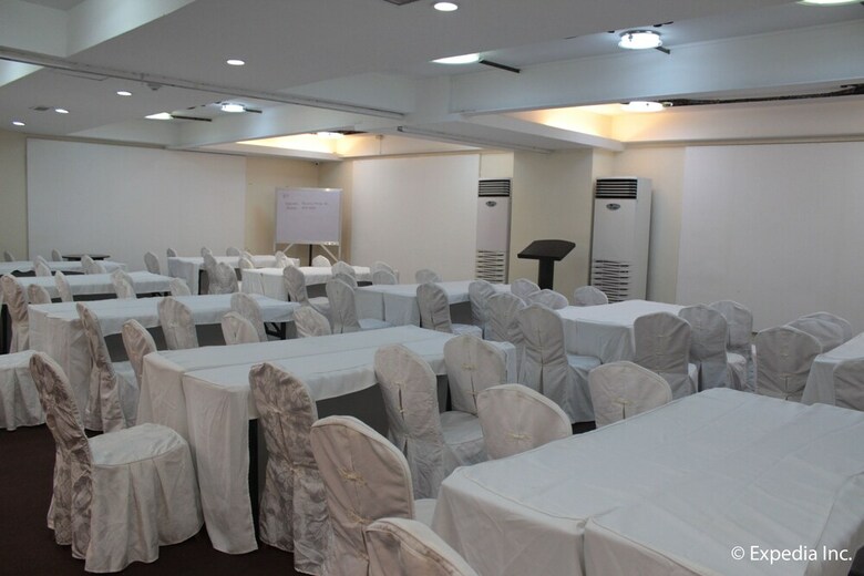 Subic Bay Venezia Hotel