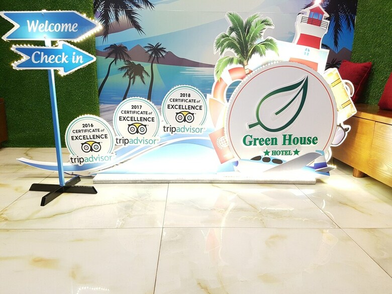 Green House Hotel