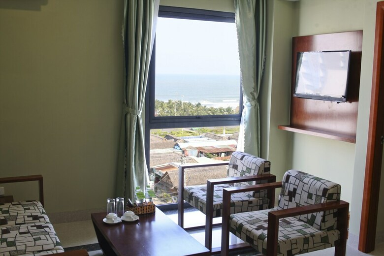 Green House Hotel