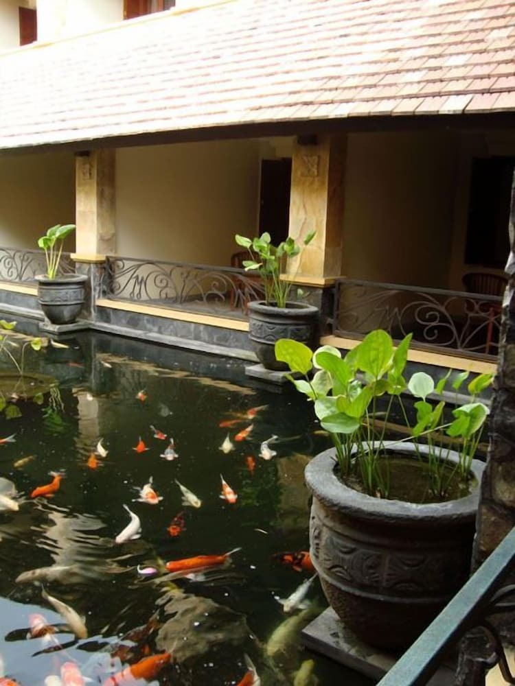 Lotus Garden Hotel