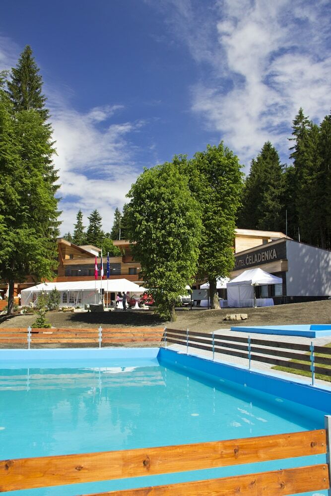 Horsk� Hotel ?eladenka