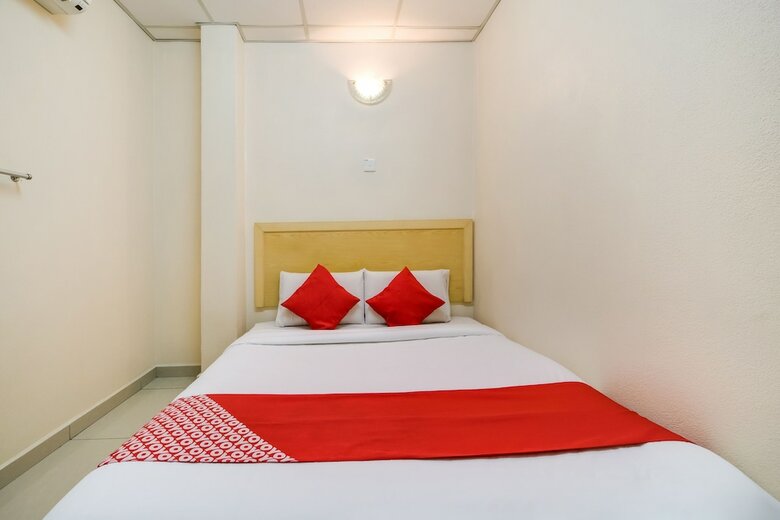 Oyo 301 River Inn Hotel