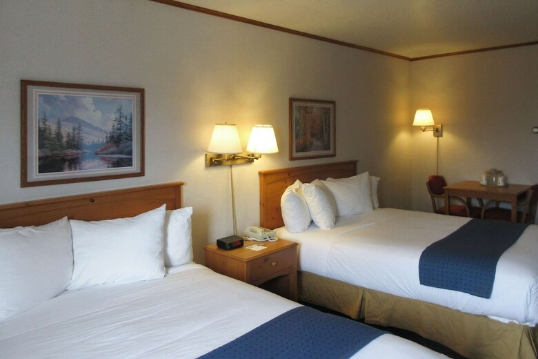 Hotel Rodeway Inn & Suites Mackinaw City - Bridgeview