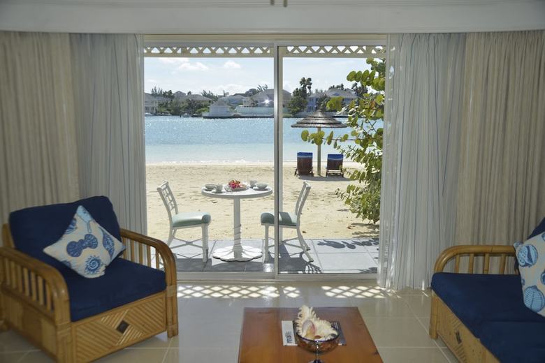 Apartamento Sandyport Beach Resort