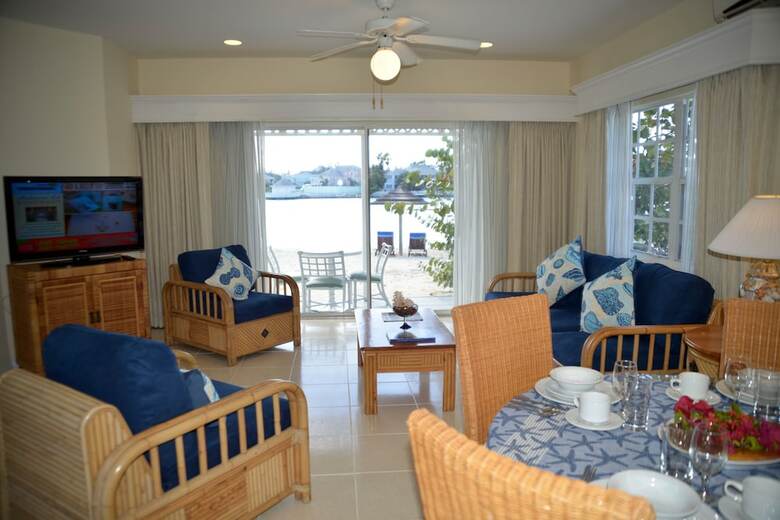 Apartamento Sandyport Beach Resort
