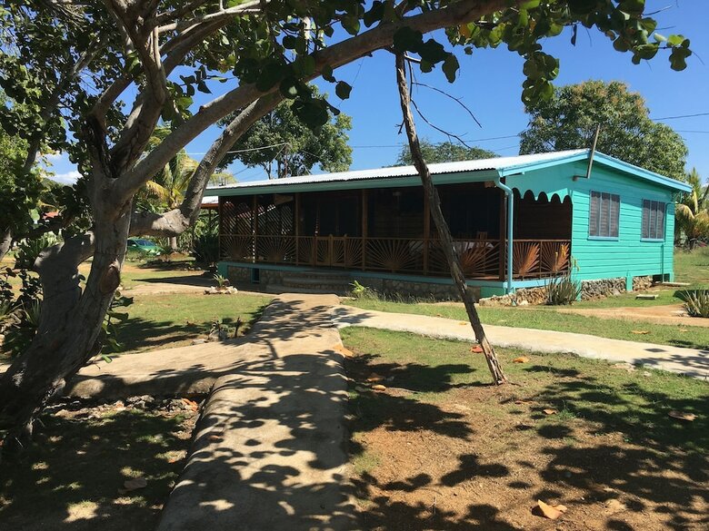 Little Bay Cabins