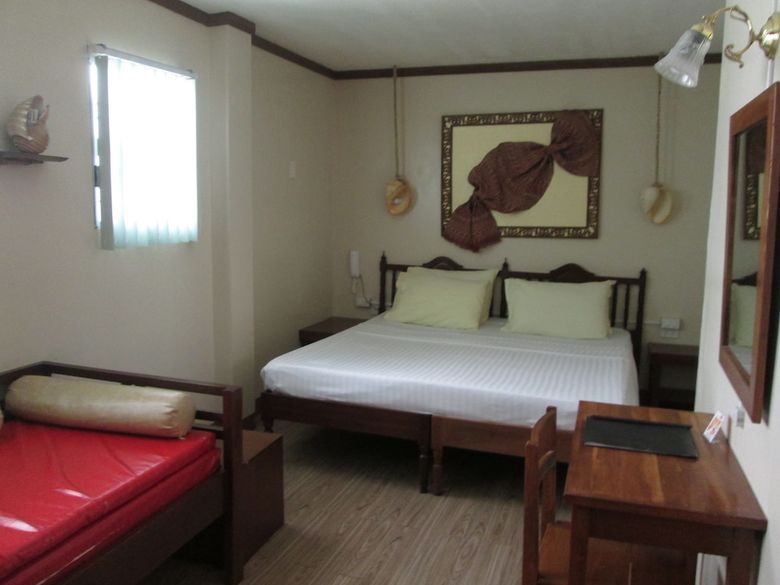 Hotel Bahay Ni Tuding Inn & Bistro