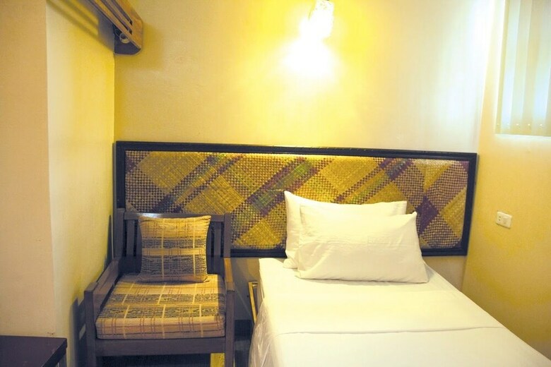 Hotel Bahay Ni Tuding Inn & Bistro